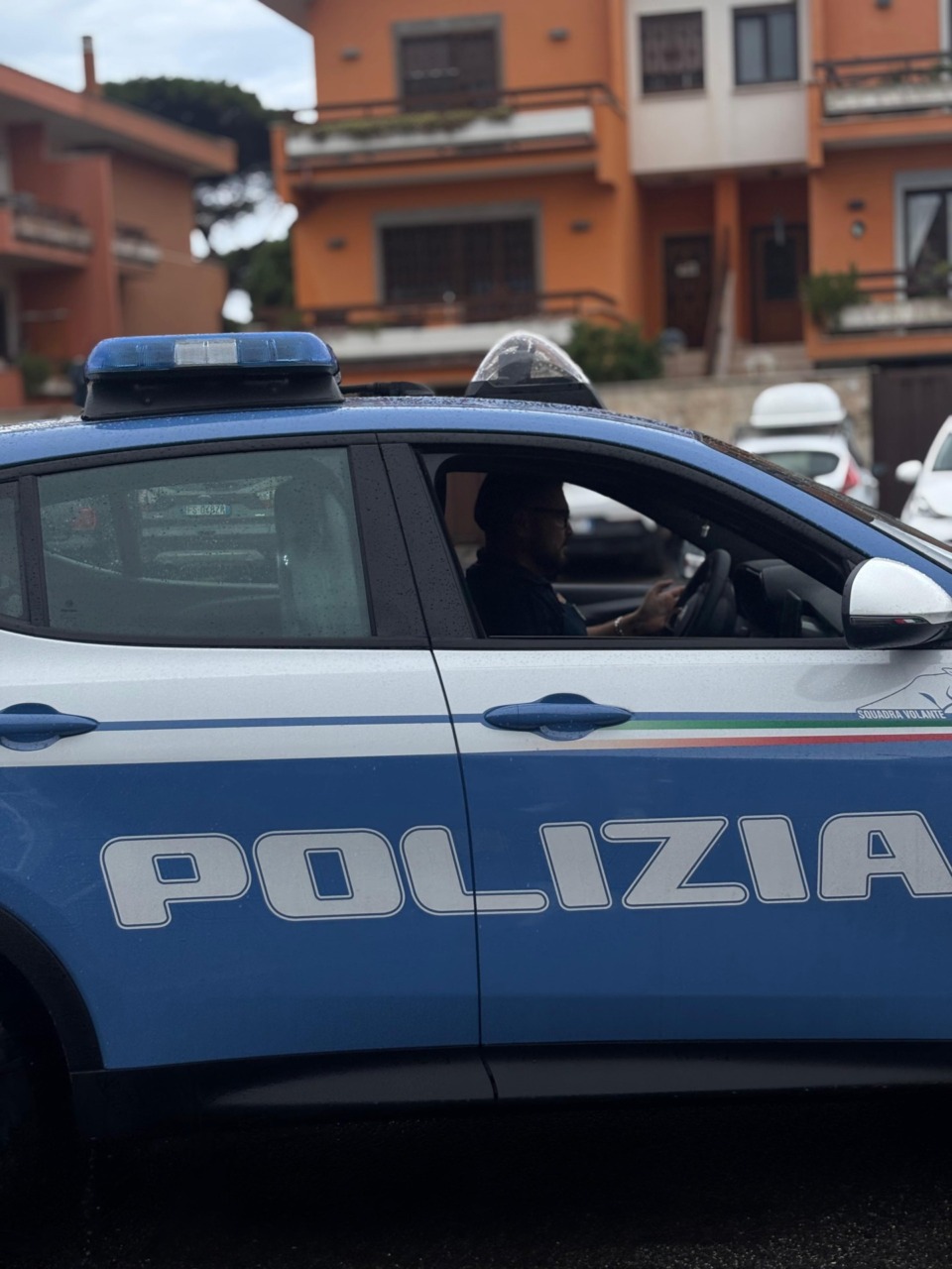 Panchine imbrattate sul lungomare di Ventimiglia, indagini in corso